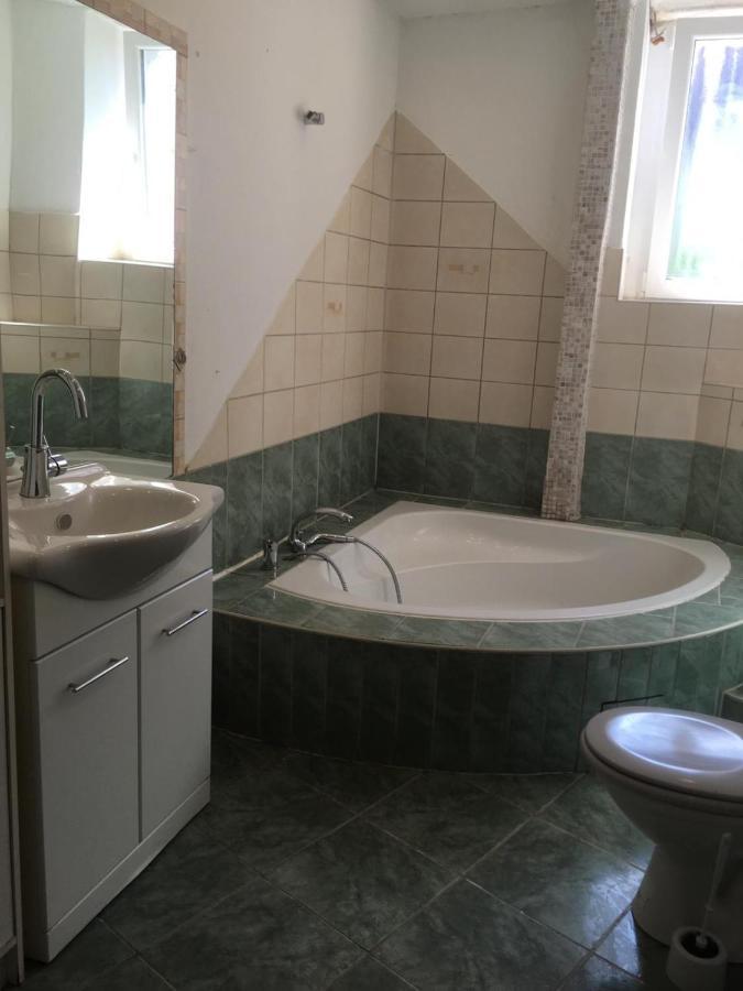 Zimmer Im Dachgeschoss Kaiserslautern Luaran gambar