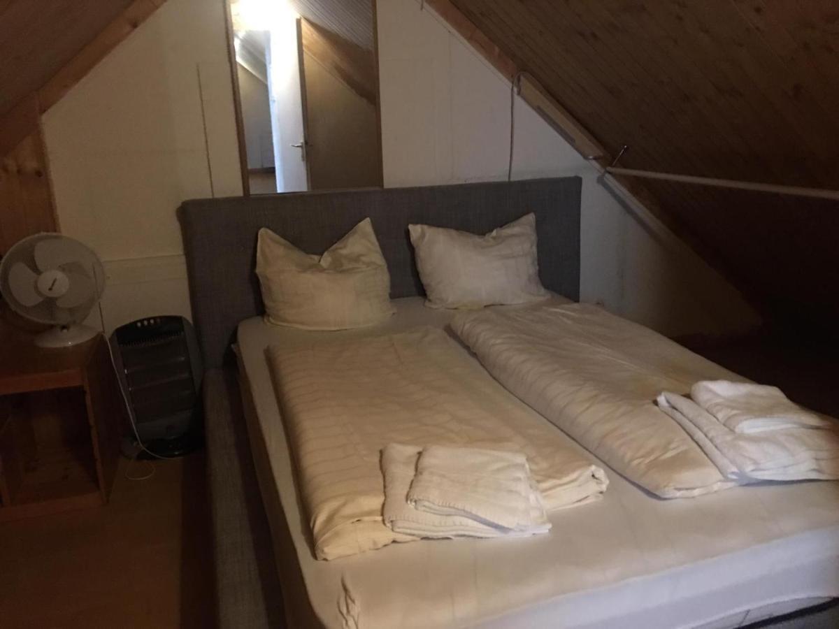 Zimmer Im Dachgeschoss Kaiserslautern Luaran gambar